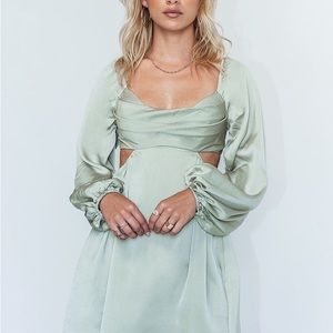 Long sleeve green dress